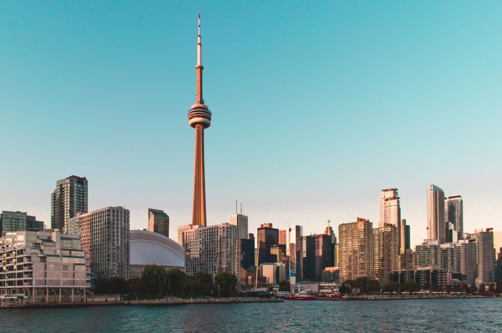 Canada là điểm đến lý tưởng để sinh sống và làm việc với môi trường sống an toàn và đa dạng văn hoá