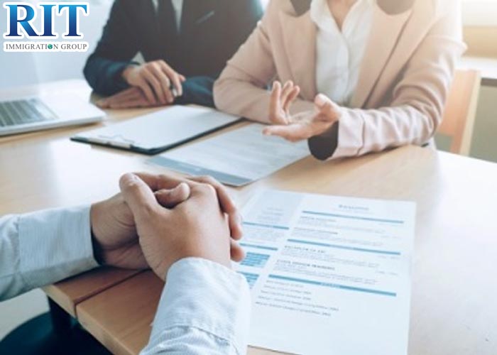 Cần tuân thủ những yêu cầu về phỏng vấn và hồ sơ