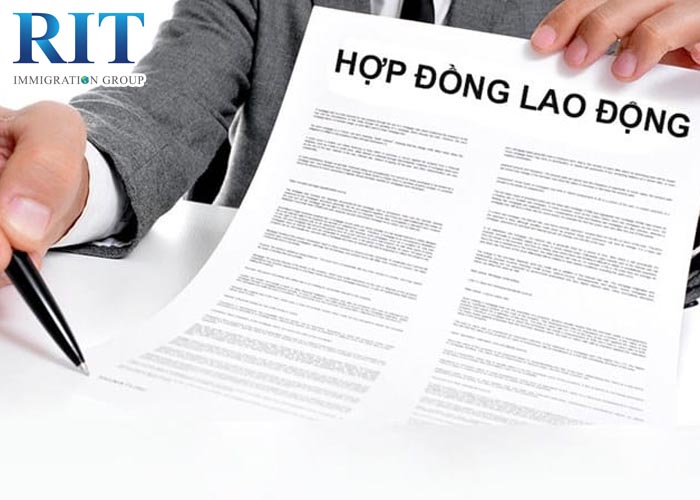 RIT Immigration Group luôn đặt lợi ích của khách hàng lên hàng đầu
