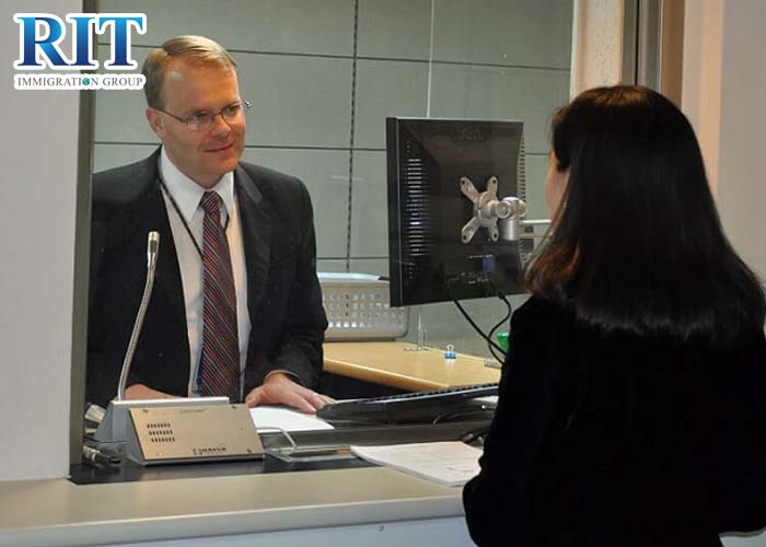 Có một số trường hợp sẽ được miễn phỏng vấn visa Mỹ