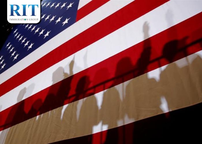 Thách thức từ chính sách "Gánh nặng công cộng" (Public Charge)